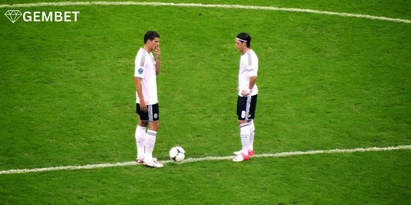  Kèo Giao Bóng Trước Là Gì? Kiến Thức Cá Độ Mới Nhất 2025